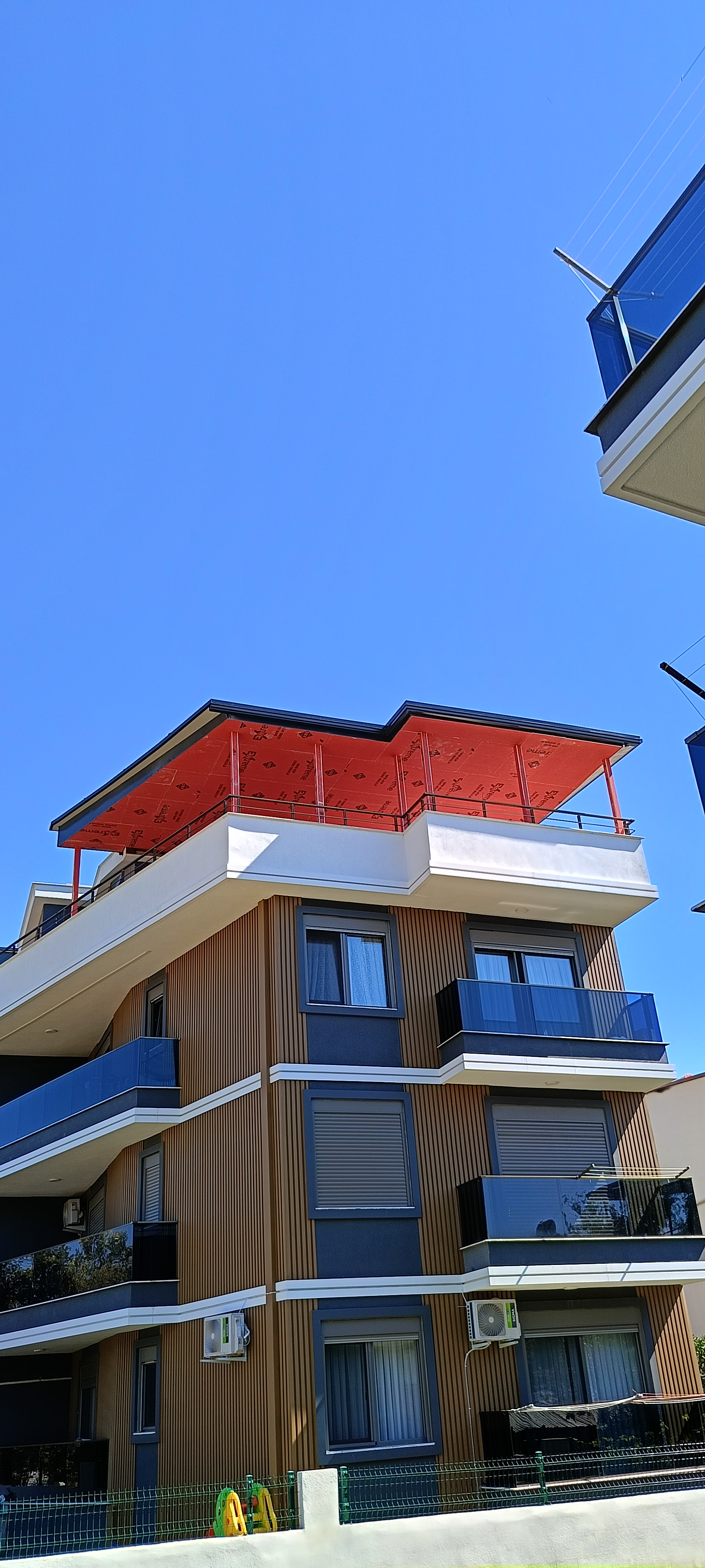 Steel Metal Edremit Demir Çatı Teras Kaplama Hizmeti Verenler