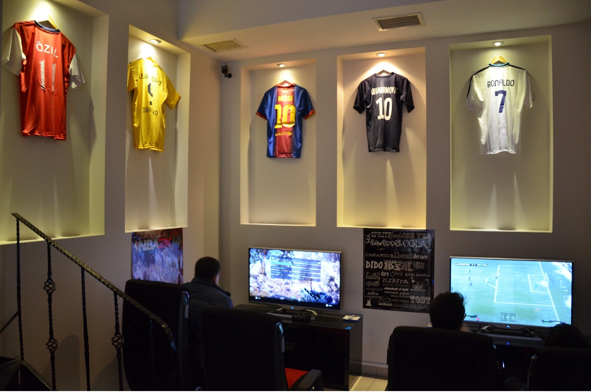 Artuklu Playstation Salonu