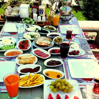 Alparslan Kır Bahçesi ve Kahvaltı Küçükkuyu Kır Bahçesi ve Kahvaltı Salonu Hizmeti