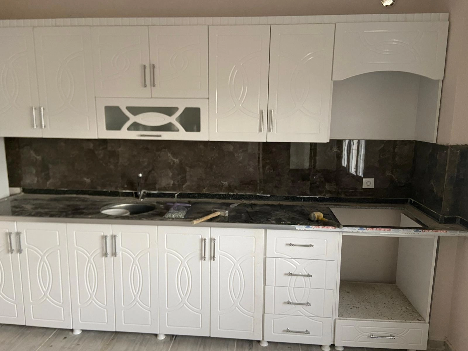 KONYAALTI MUTFAK TEZGAHI MONTAJI HİZMETİ 