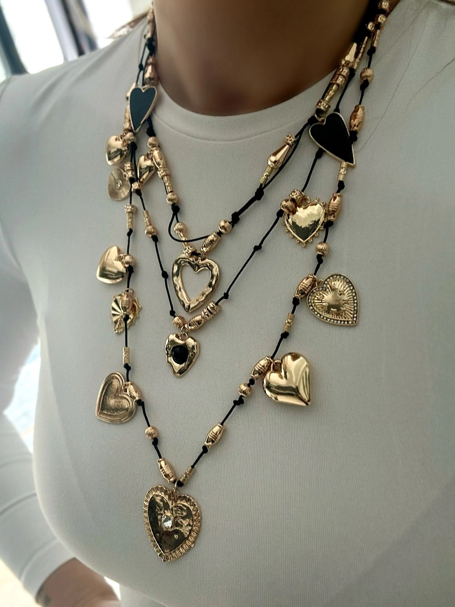 3 Sıra Kalp Charm Detaylı Çelik Kolye
