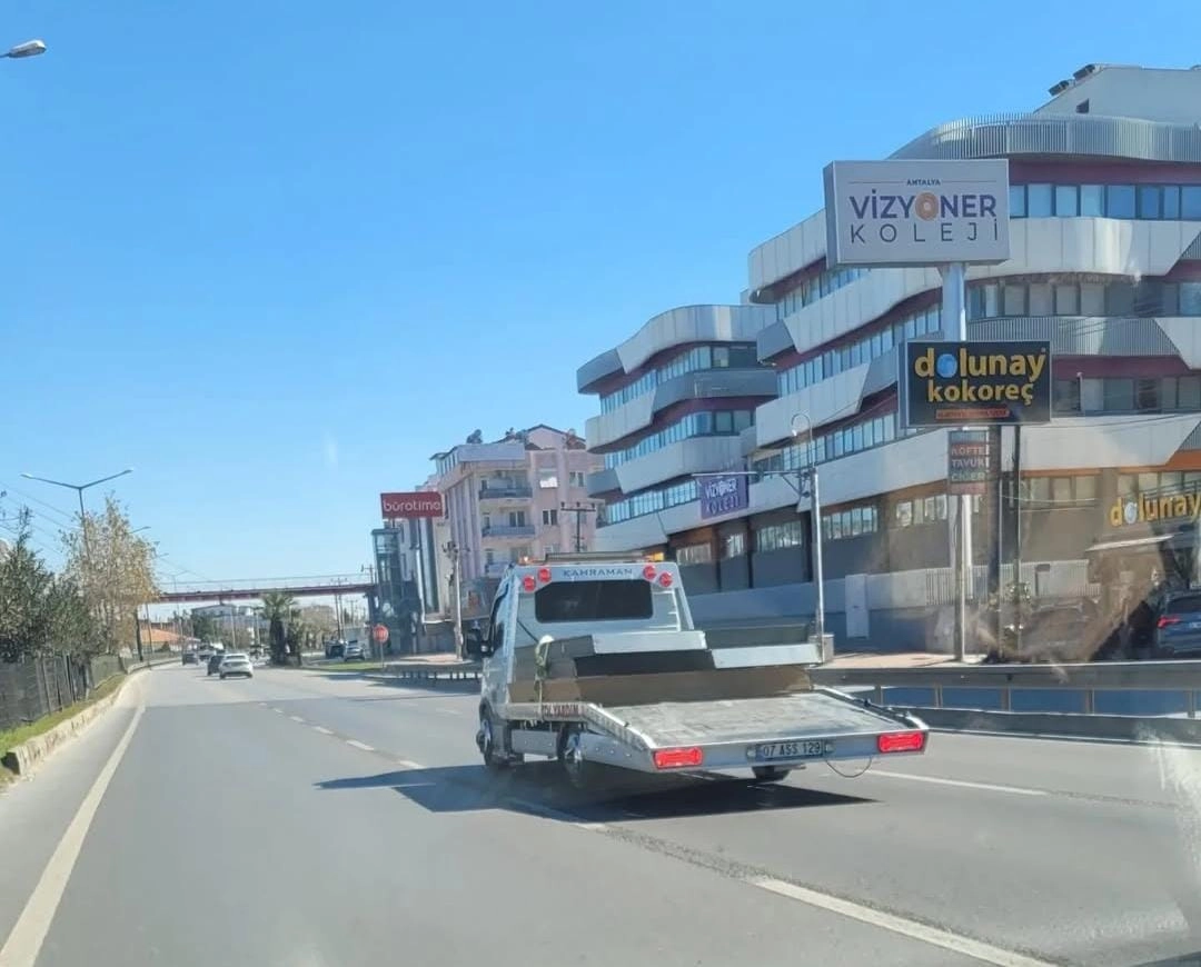 Muratpaşa Yol Yardım İşi Yapanlar