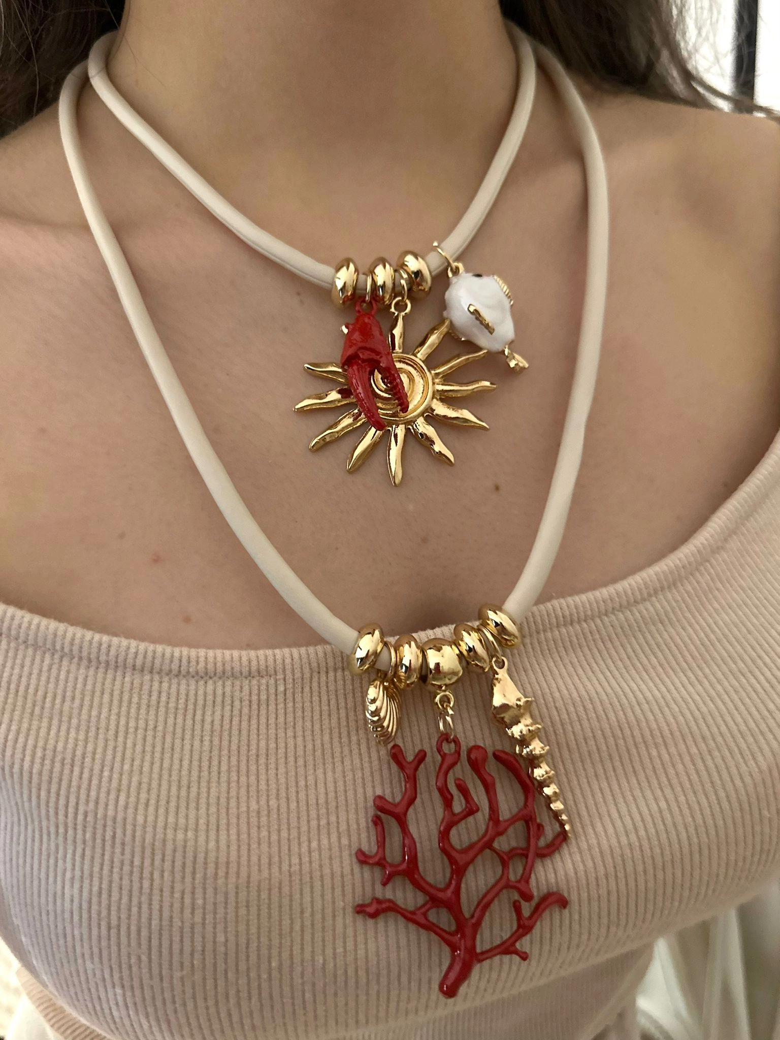 İkili Mercan Charm Detaylı Kolye