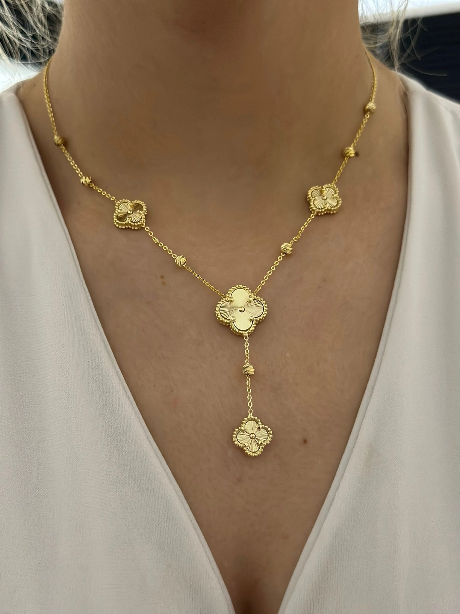 Büyüklü Küçüklü Yonca Detay Çelik Kolye